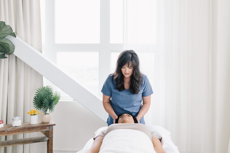 Acupuncture for Pain Relief 768x512